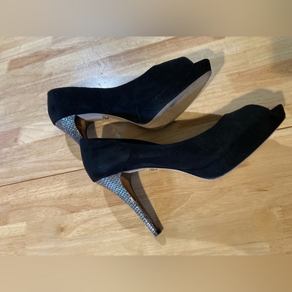 Nina open toed heels in black with a bling heel. Excellent condition. Gorgeous - Picture 8 of 12